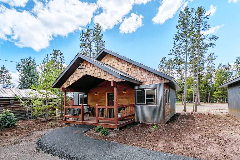 Cabin West Yellowstone